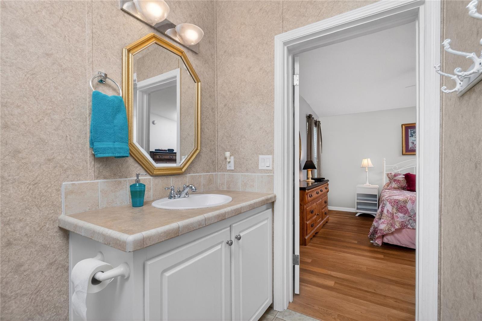 HOLIDAY PARK - Residential