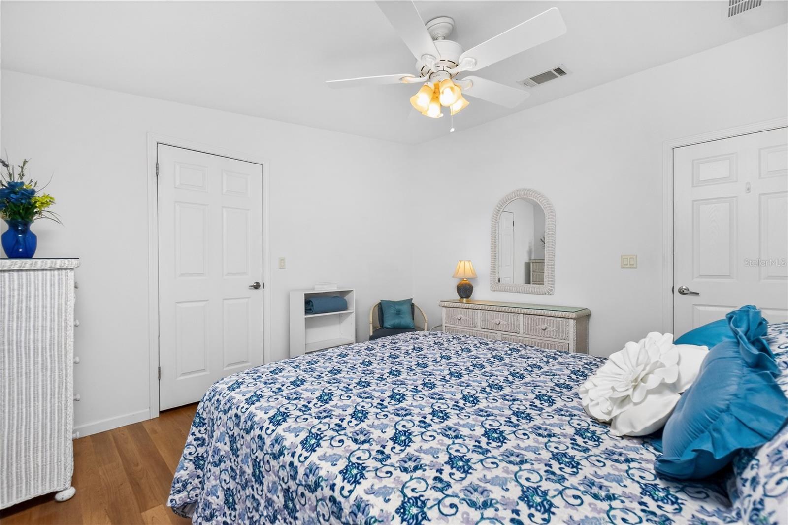 HOLIDAY PARK - Residential