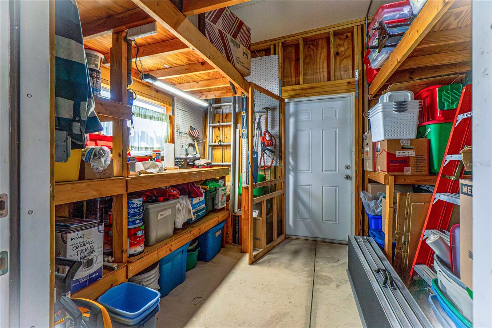 HOLIDAY PARK - Residential