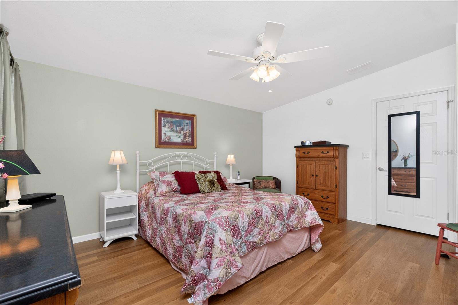 HOLIDAY PARK - Residential