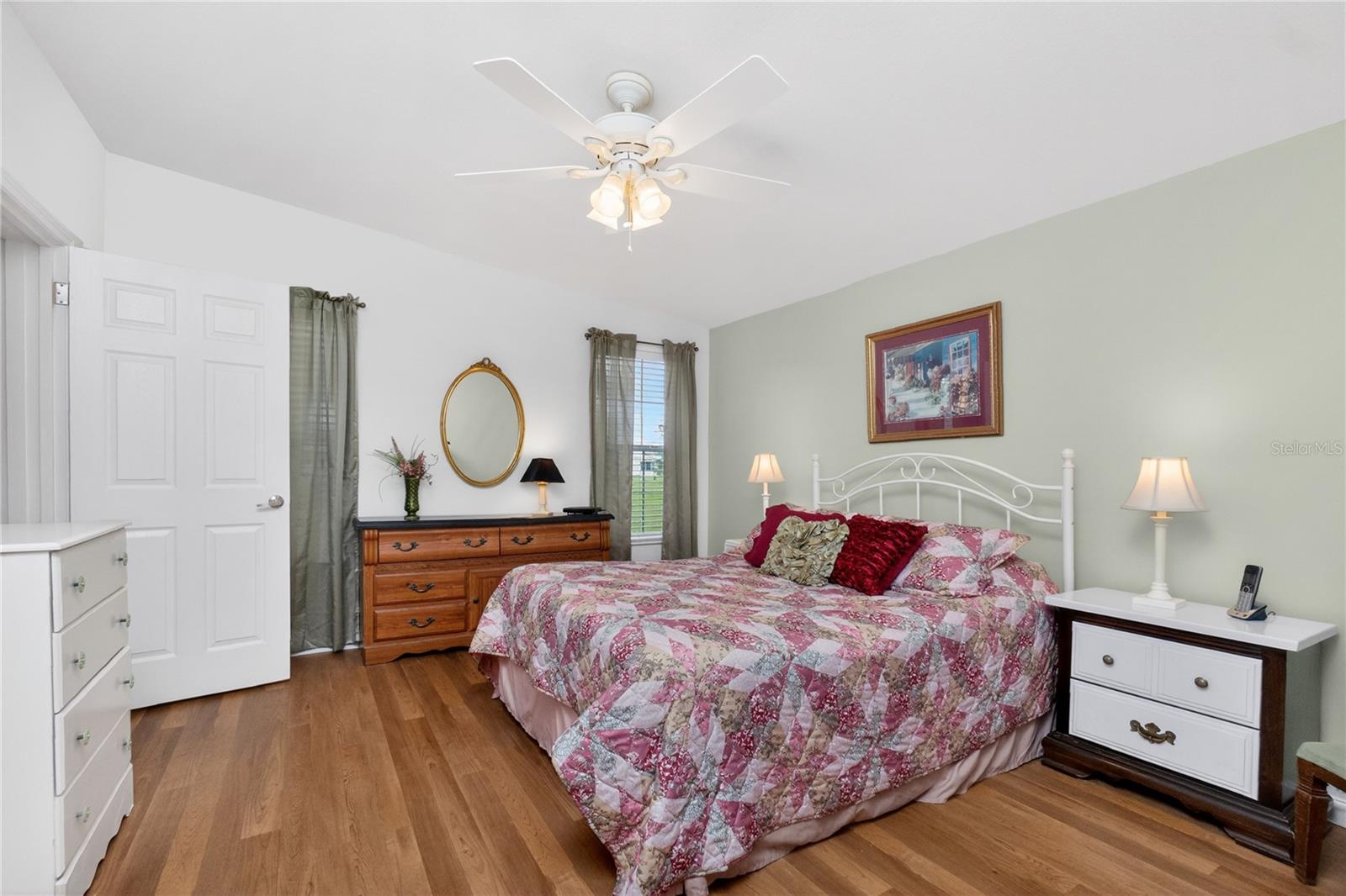 HOLIDAY PARK - Residential