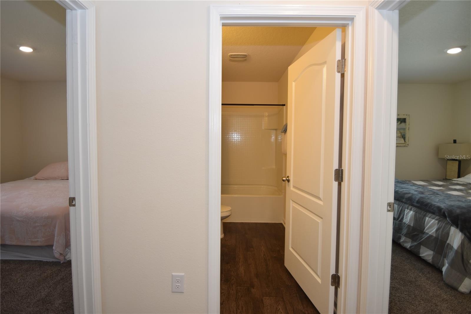 GRAND RESERVE - Residential Lease