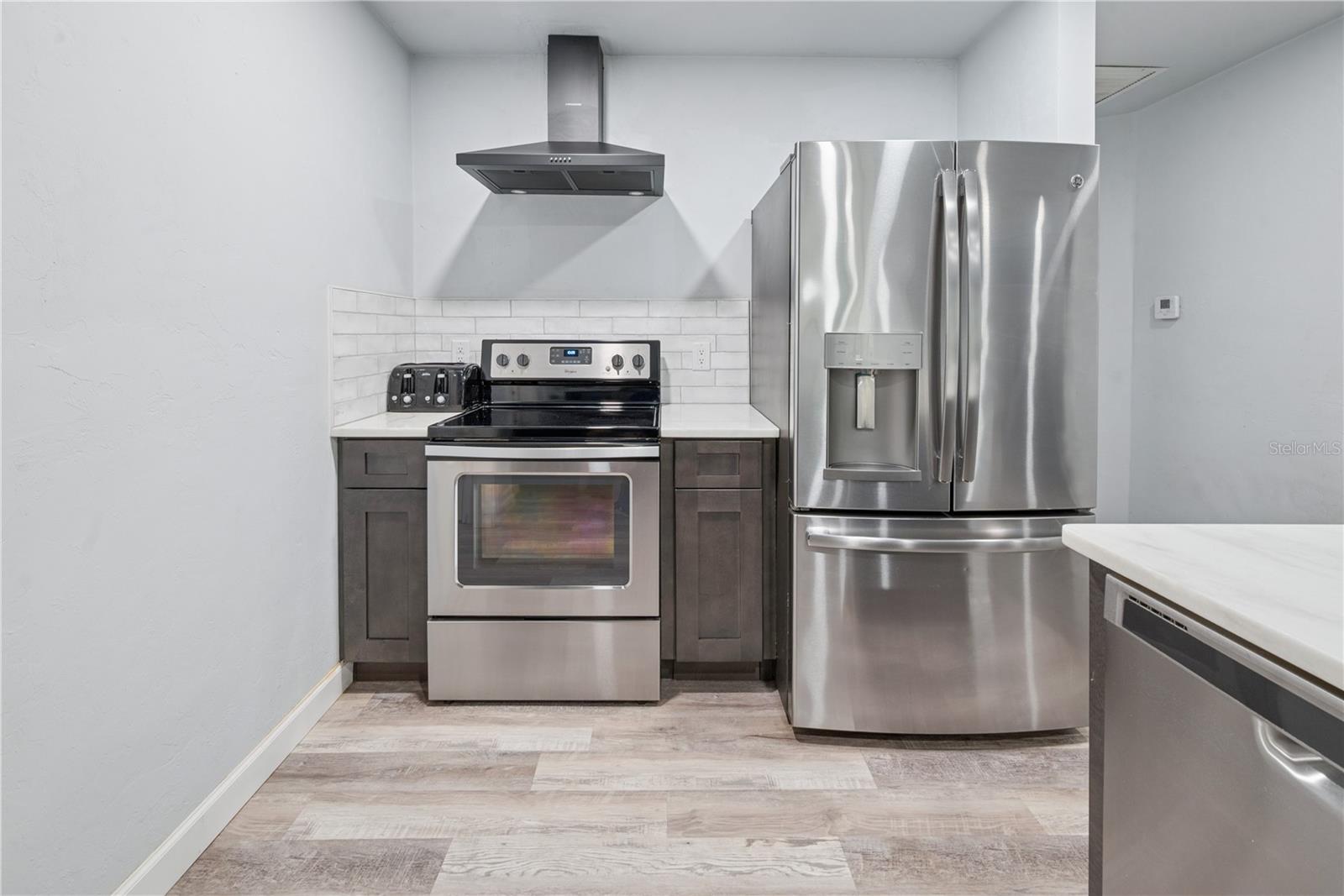 UNIVERSITY ESTATES - Residential