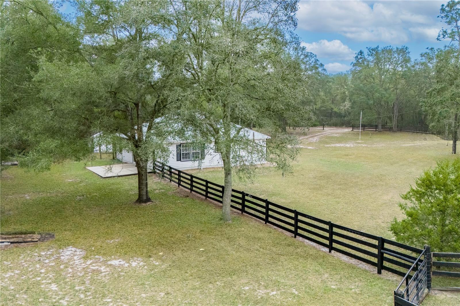 UNIVERSITY ESTATES - Residential