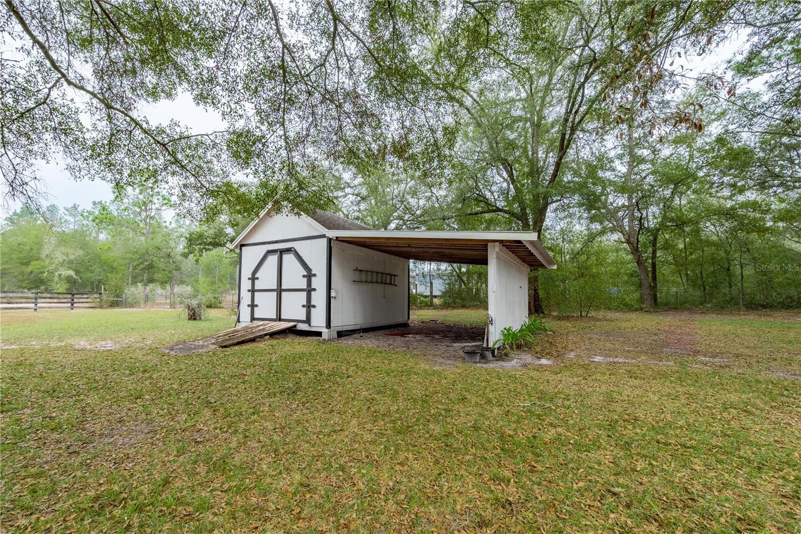 UNIVERSITY ESTATES - Residential