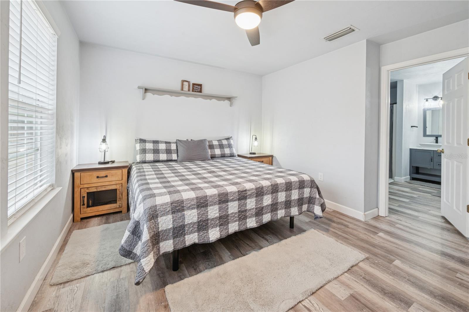 UNIVERSITY ESTATES - Residential