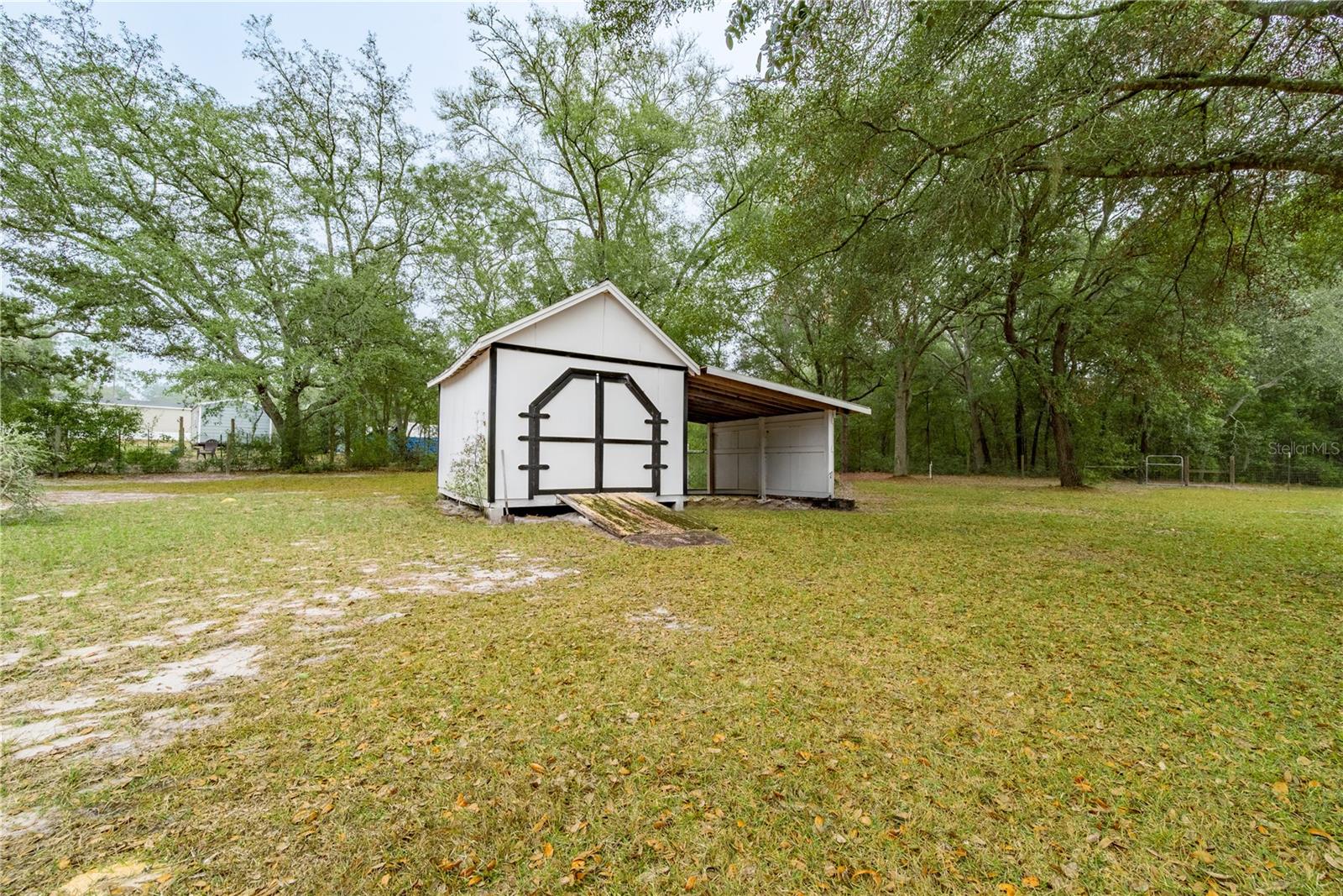 UNIVERSITY ESTATES - Residential