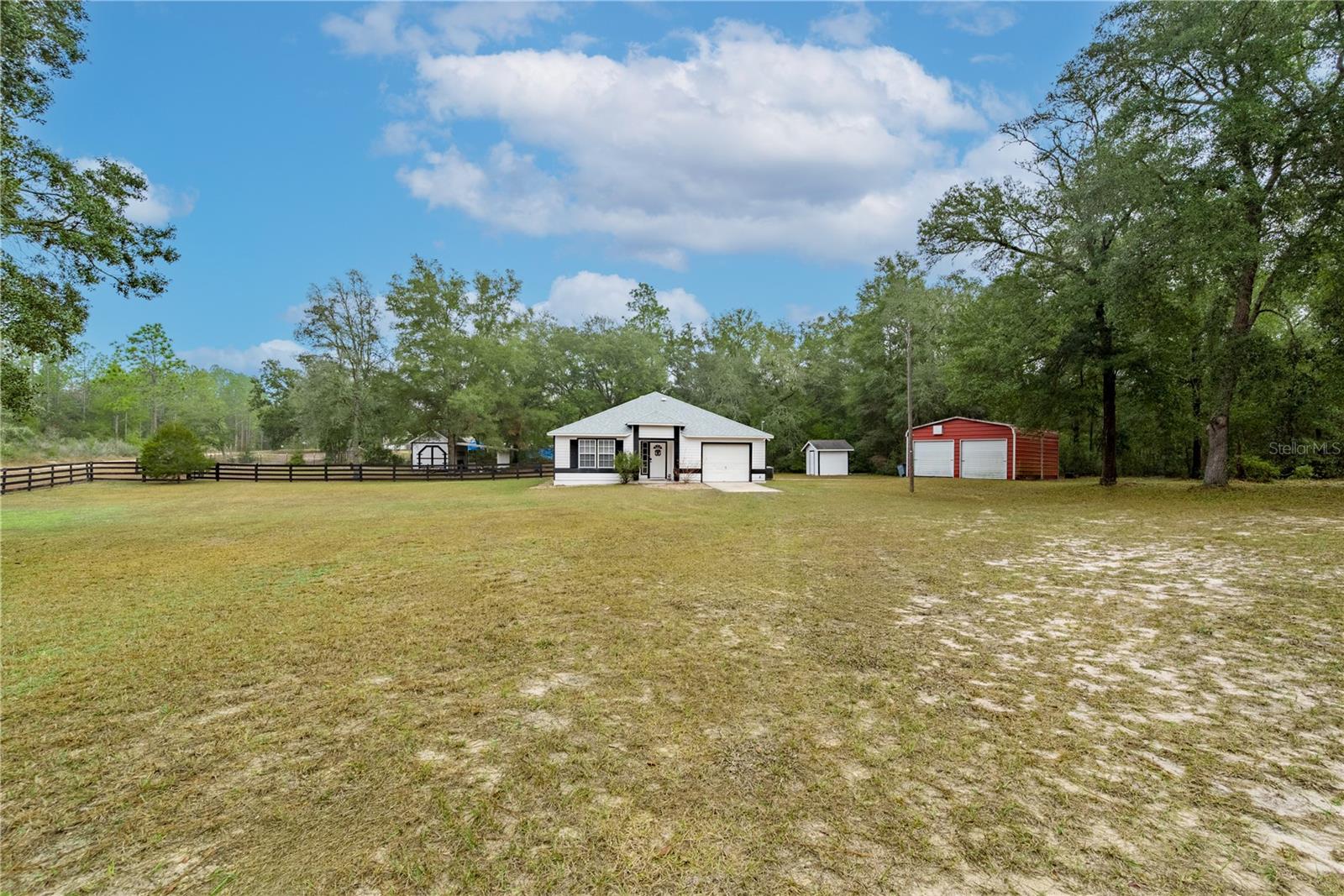 UNIVERSITY ESTATES - Residential