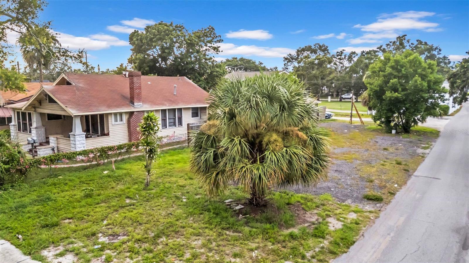 FRUITLAND HEIGHTS - Land