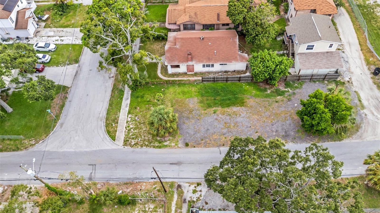 FRUITLAND HEIGHTS - Land