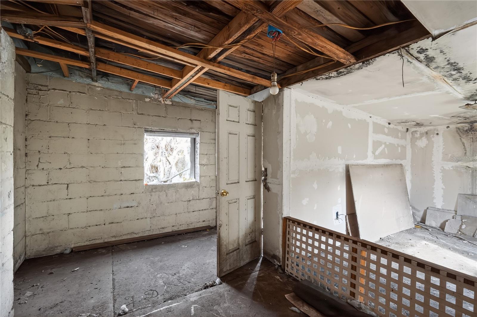 COUNTRY CLUB ESTATES RESUB PT - Residential