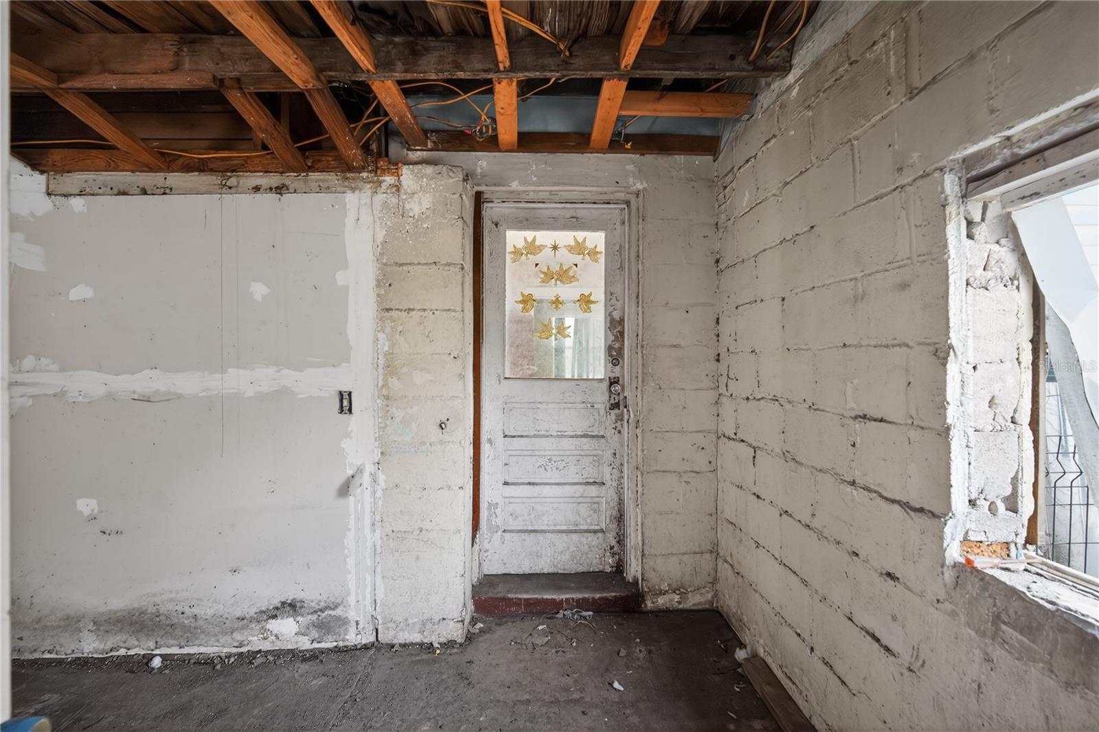 COUNTRY CLUB ESTATES RESUB PT - Residential