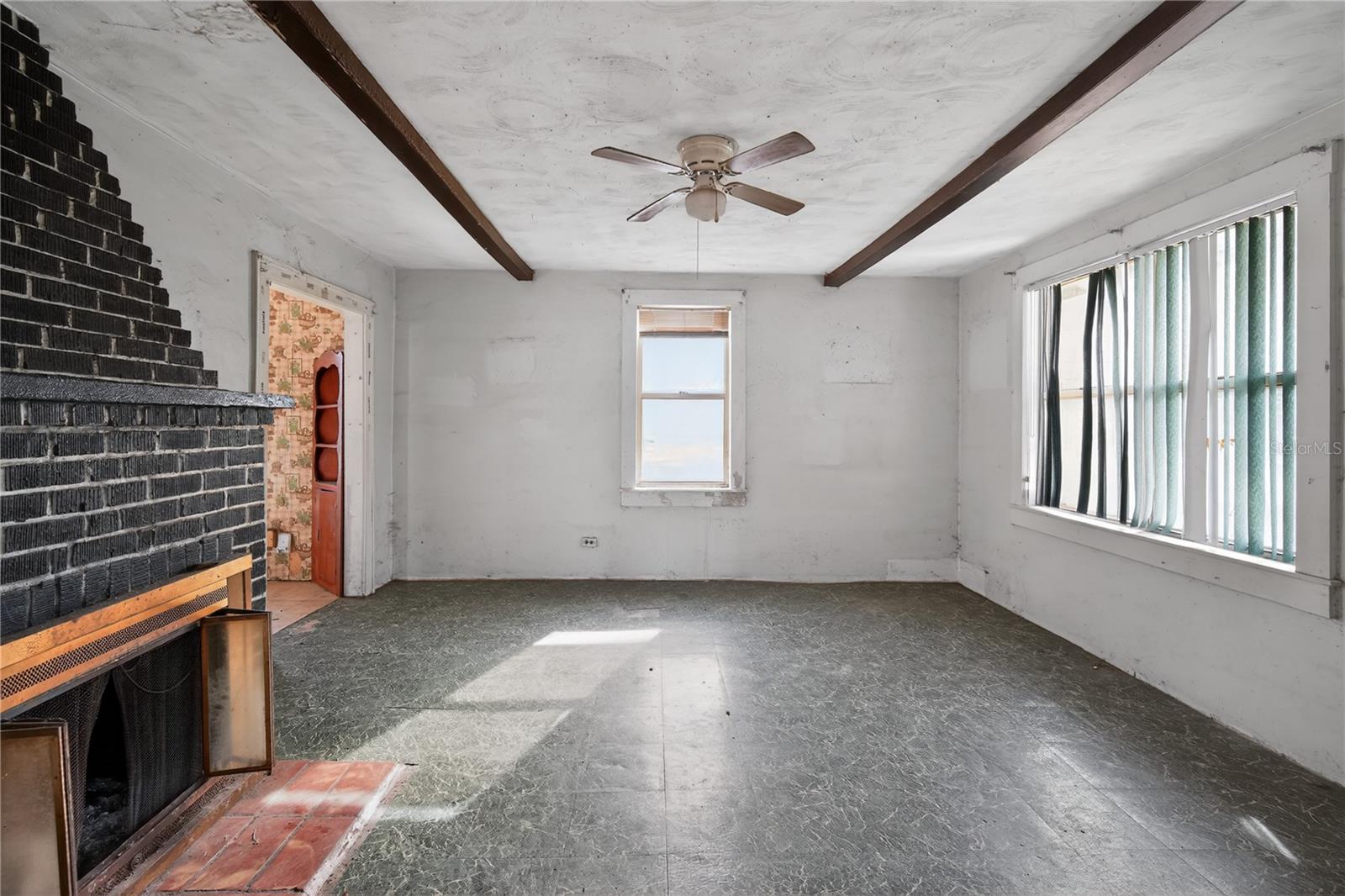 COUNTRY CLUB ESTATES RESUB PT - Residential