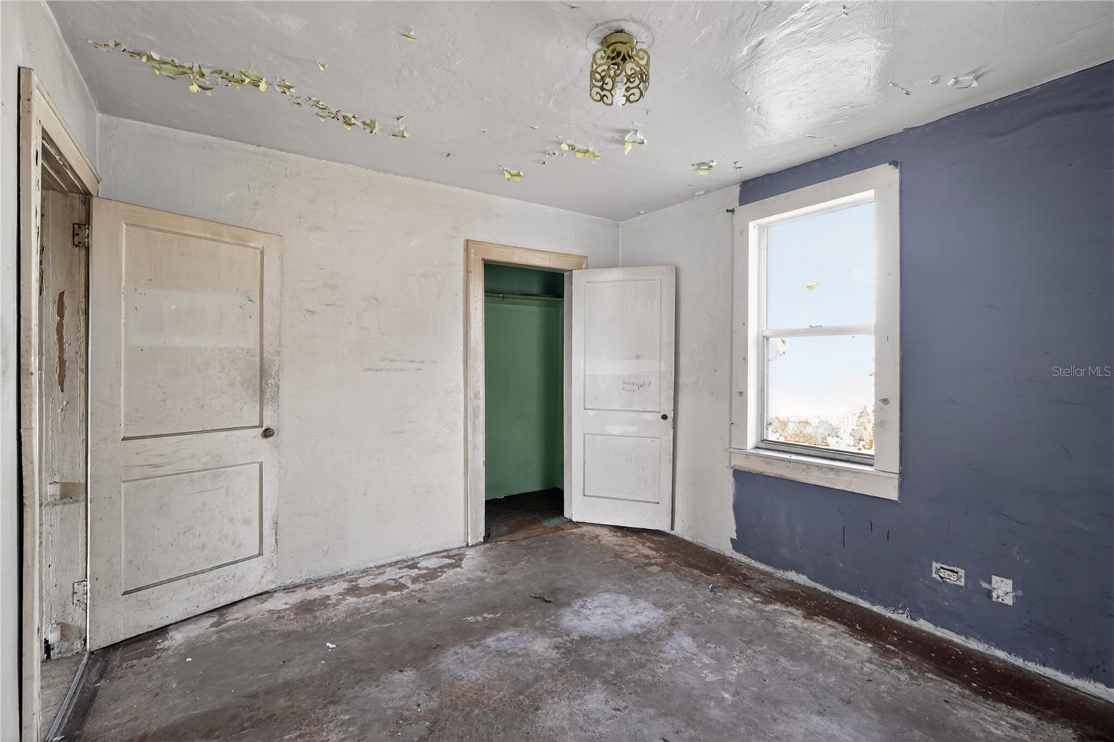 COUNTRY CLUB ESTATES RESUB PT - Residential