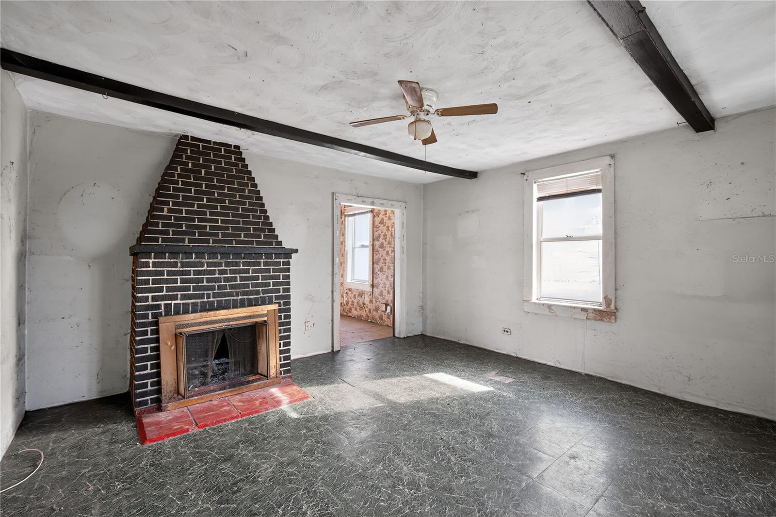 COUNTRY CLUB ESTATES RESUB PT - Residential