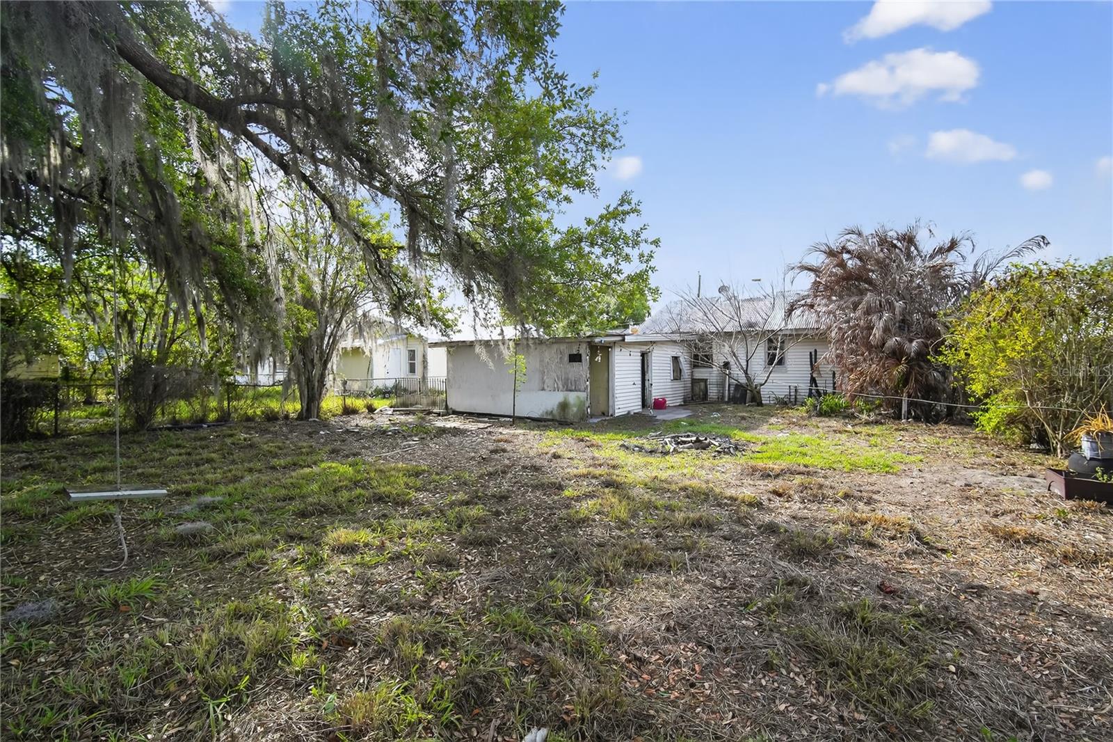 COUNTRY CLUB ESTATES RESUB PT - Residential