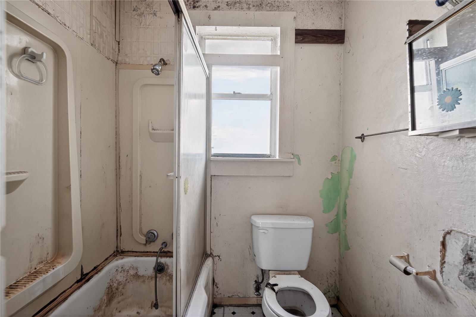 COUNTRY CLUB ESTATES RESUB PT - Residential