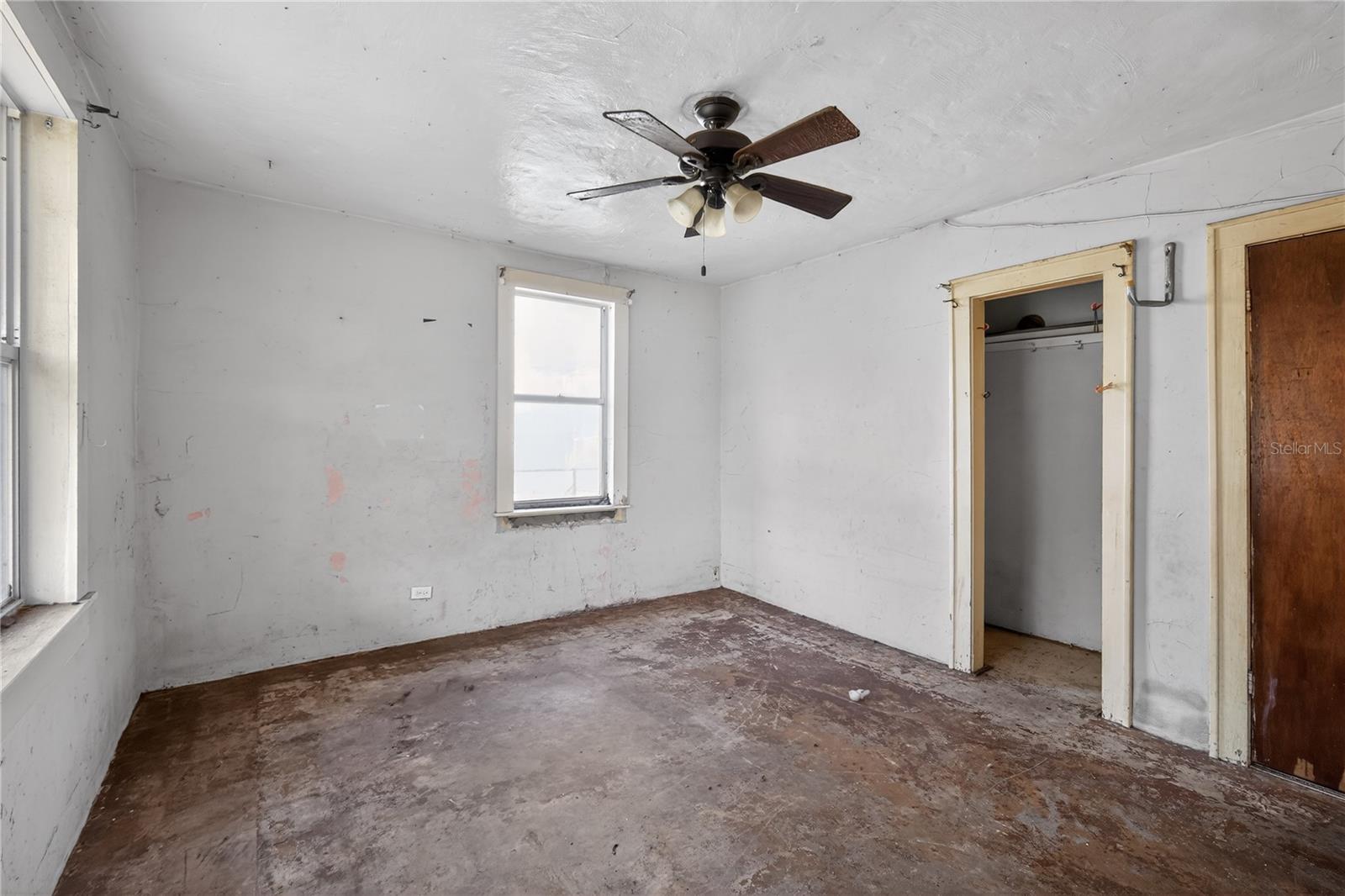 COUNTRY CLUB ESTATES RESUB PT - Residential