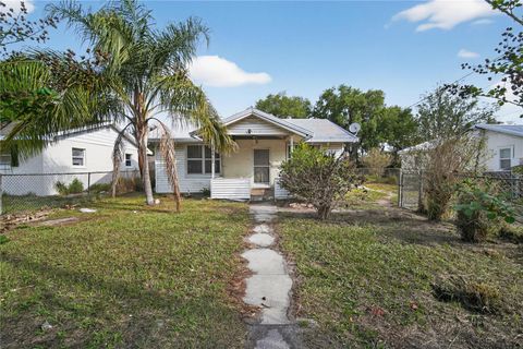 Photo of 2446 E Magnolia Street, Lakeland, FL 33801 (MLS # O6391847)