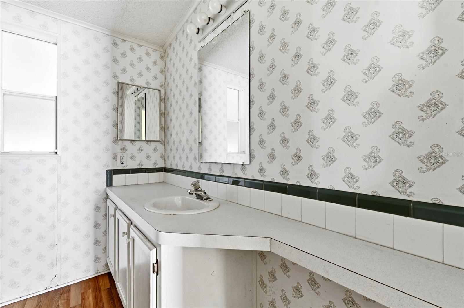 AYERS HEIGHTS UNIT 1 - Residential