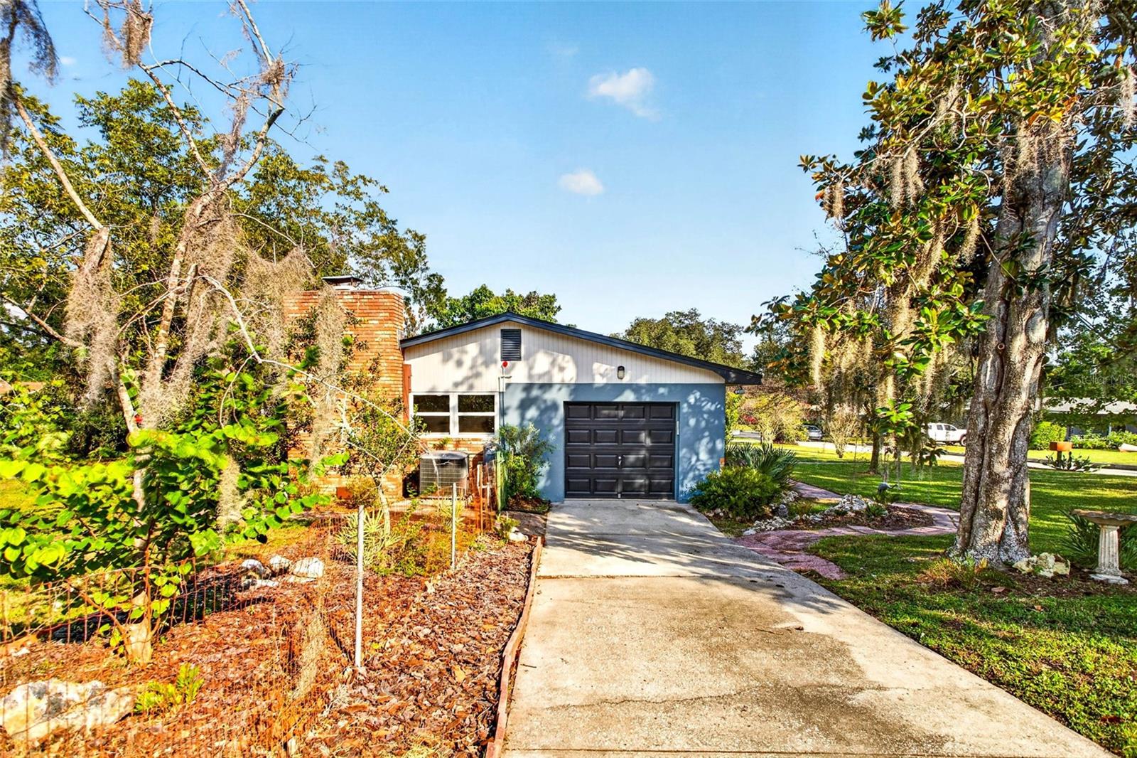 302 PARK RIDGE AVENUE