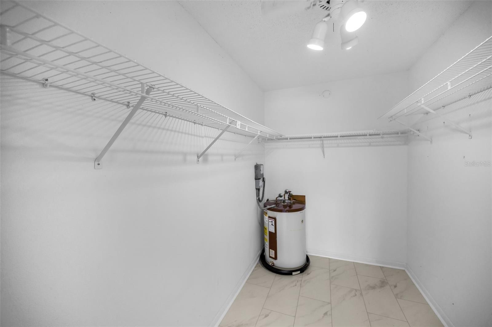 HARBOUR CLUB CONDO 3 - Residential