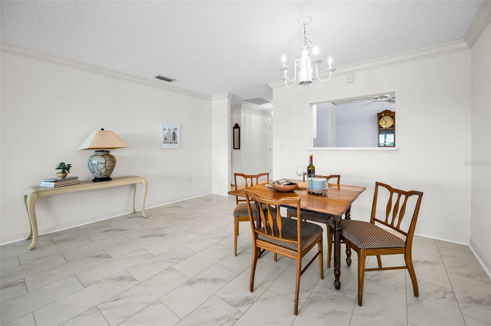 HARBOUR CLUB CONDO 3 - Residential