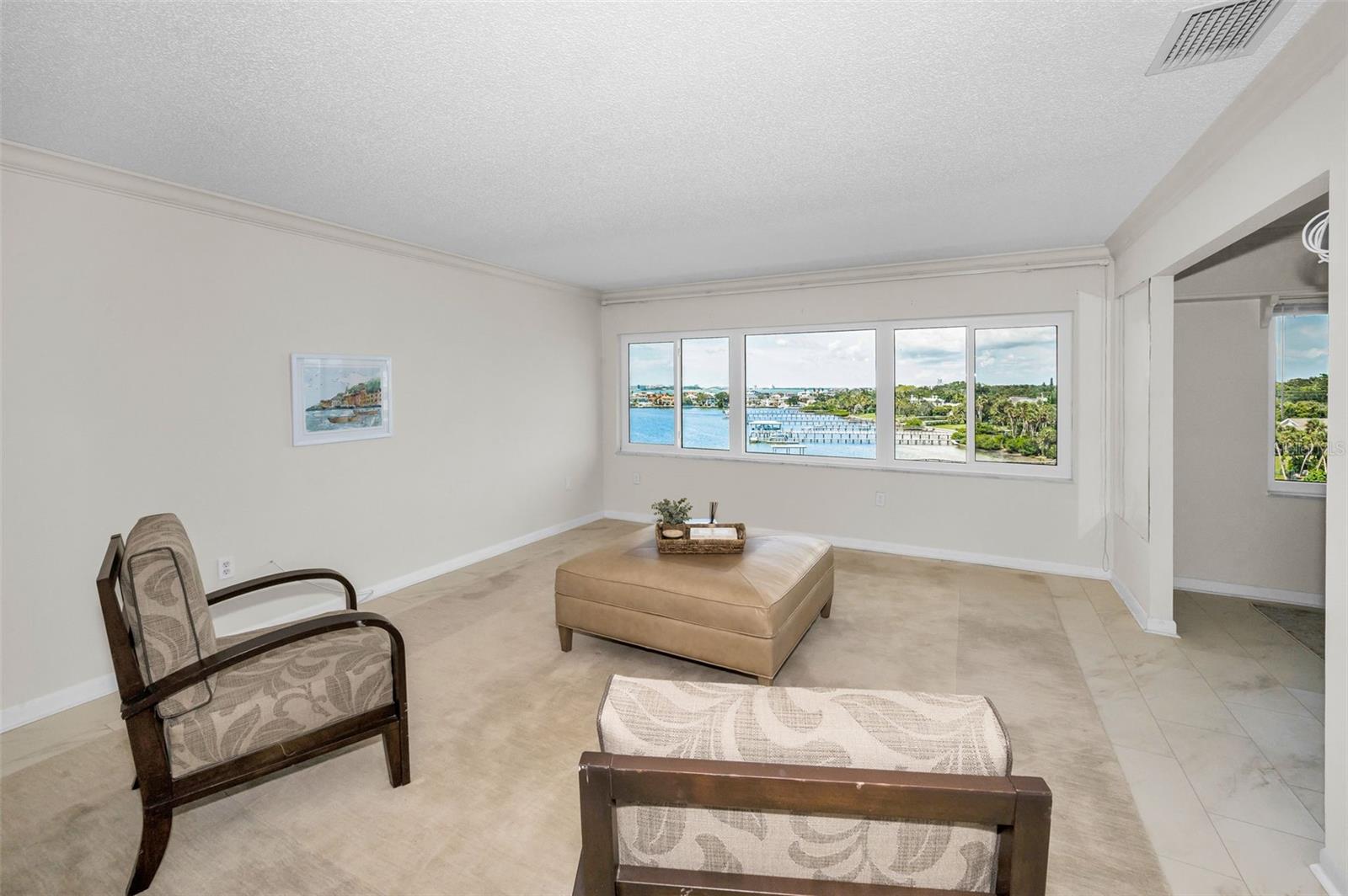 HARBOUR CLUB CONDO 3 - Residential