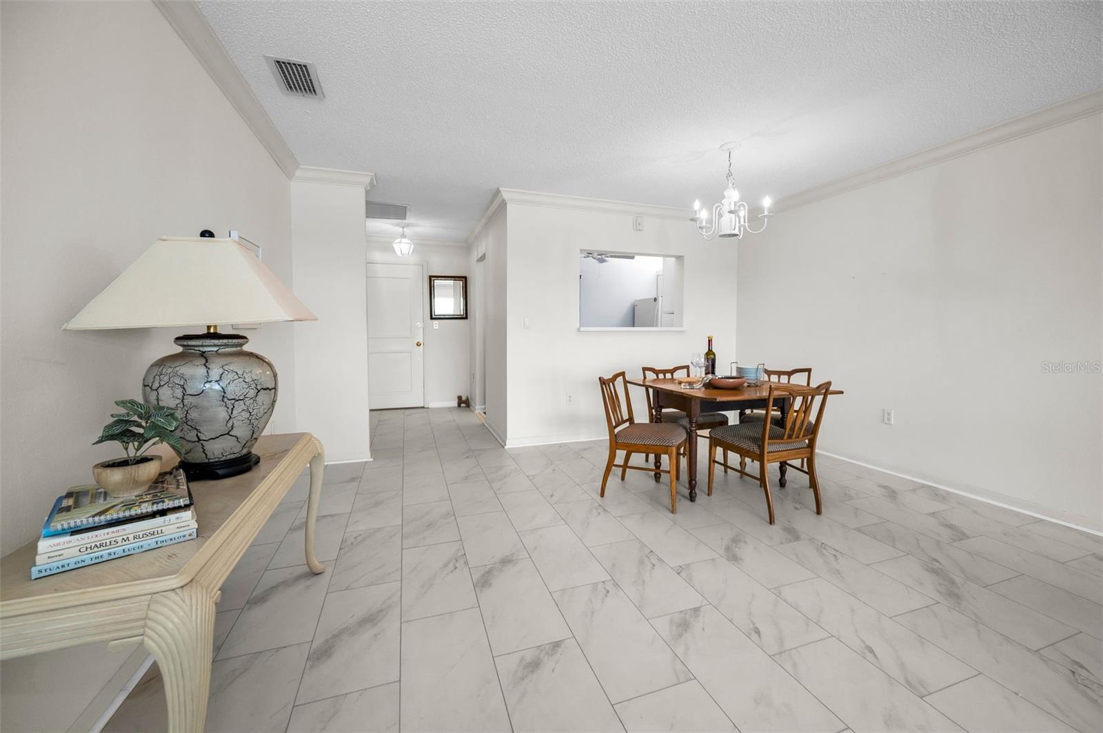 HARBOUR CLUB CONDO 3 - Residential