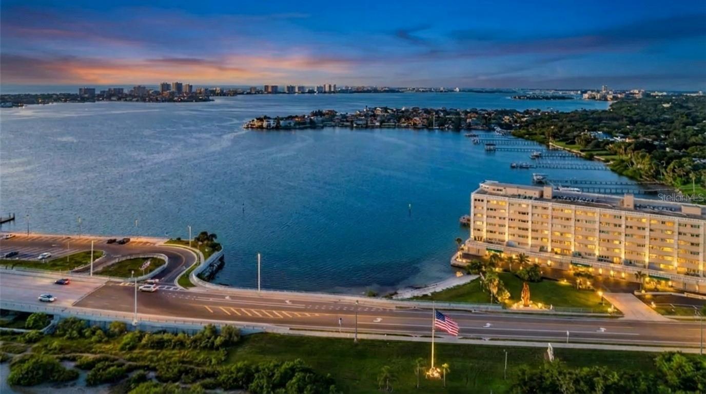 100 BLUFF VIEW DRIVE 608C