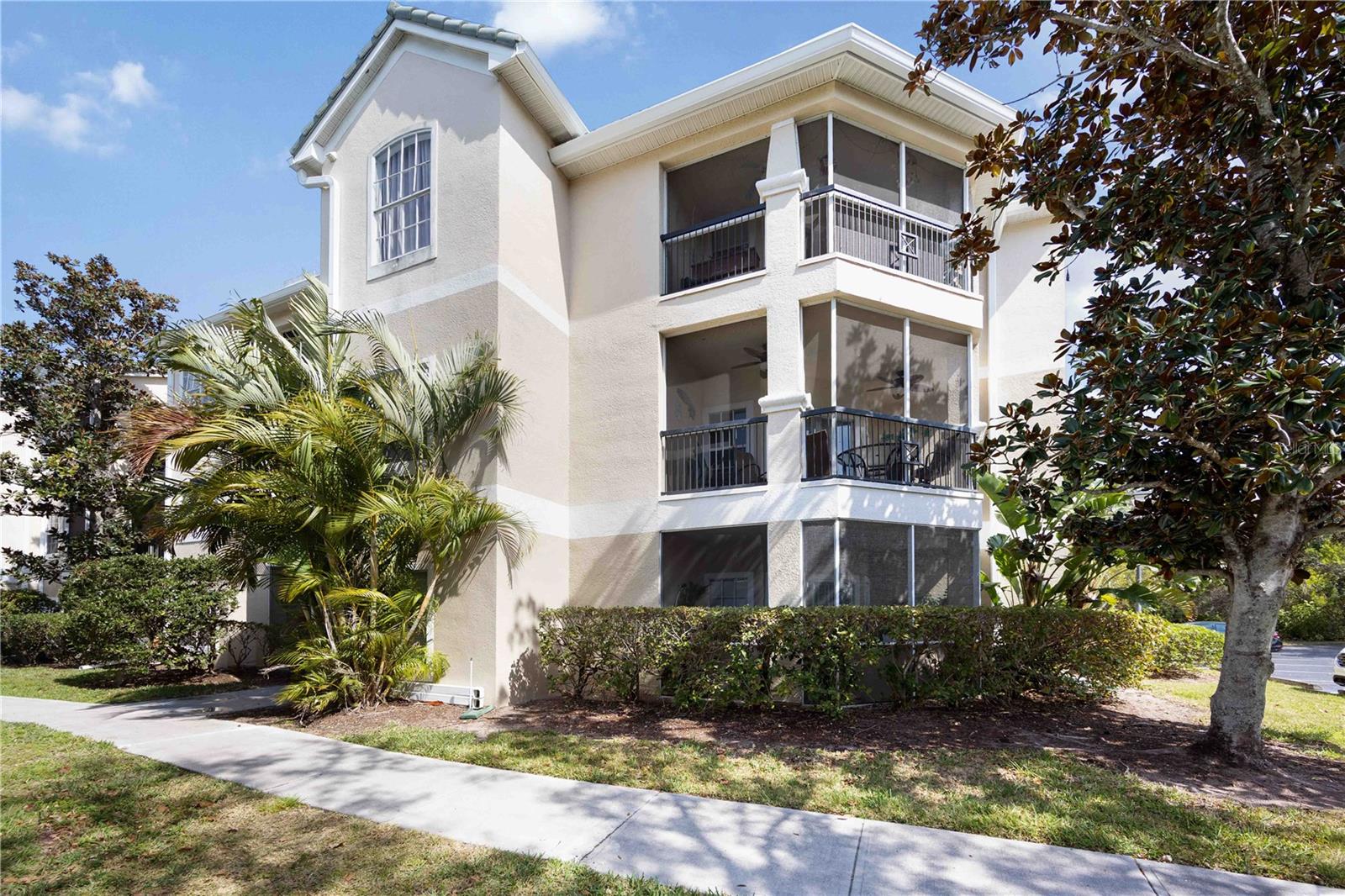 SERENADE ON PALMER RANCH - Residential