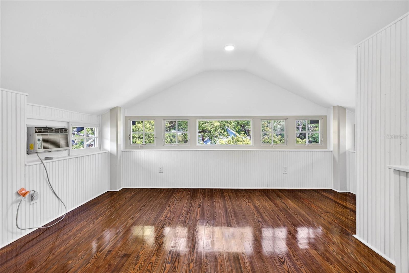 SNELL & HAMLETTS NORTH SHORE ADD - Residential