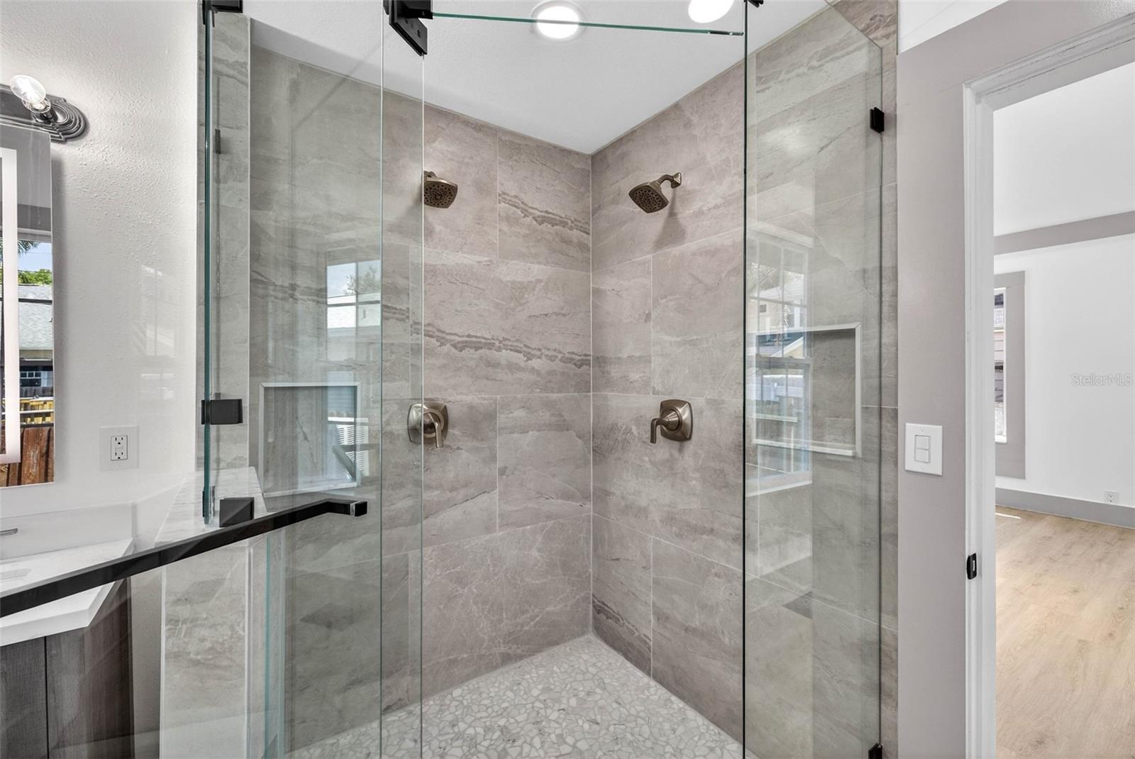 SNELL & HAMLETTS NORTH SHORE ADD - Residential