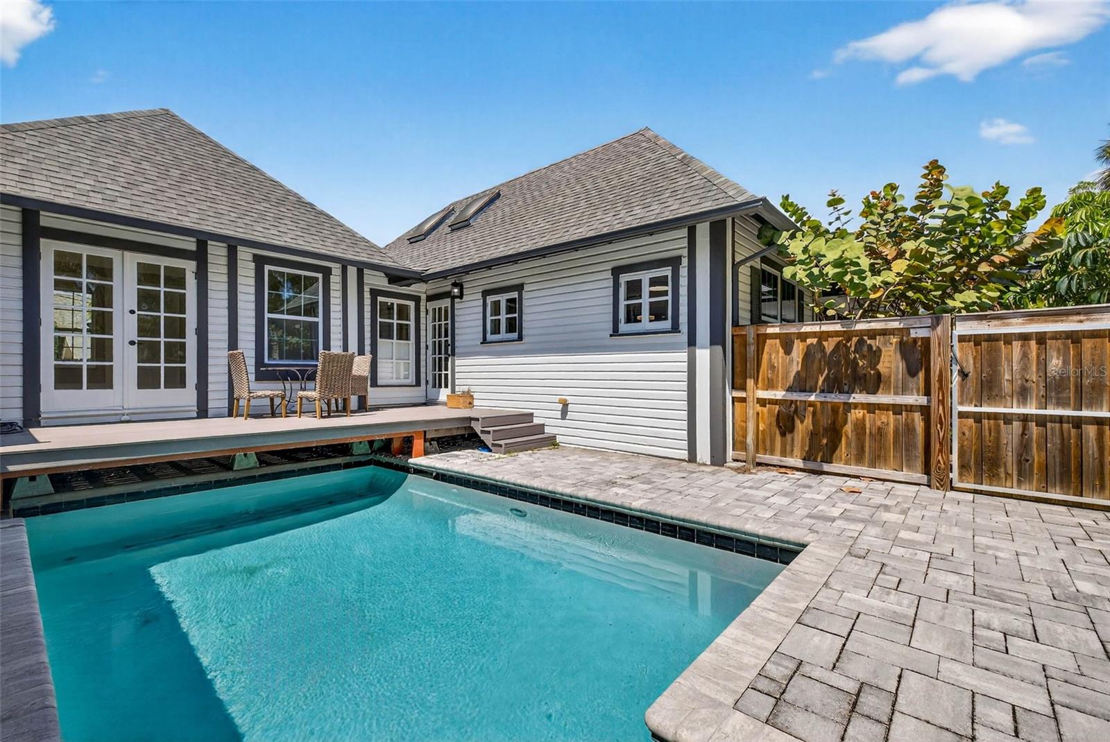 SNELL & HAMLETTS NORTH SHORE ADD - Residential