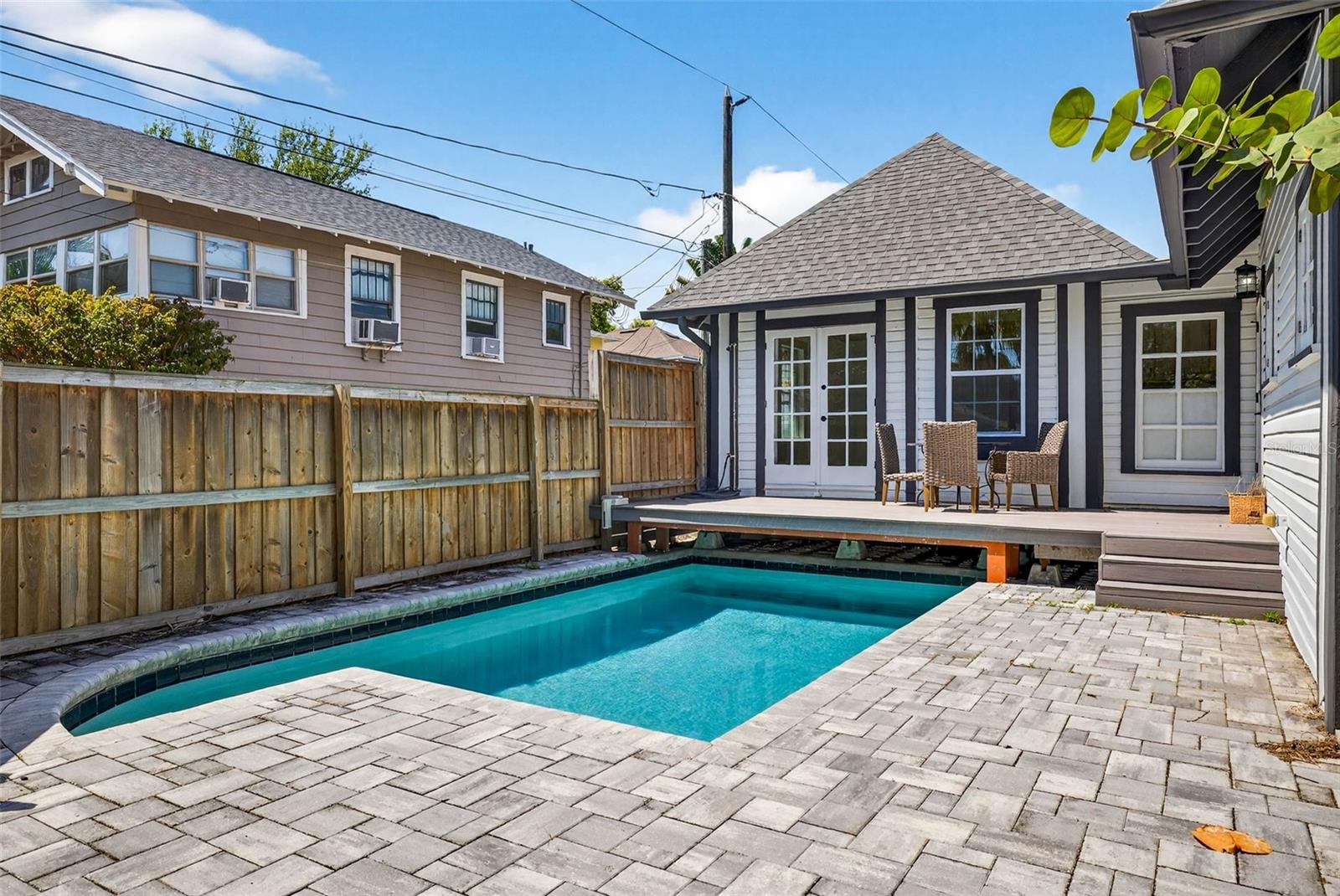 SNELL & HAMLETTS NORTH SHORE ADD - Residential