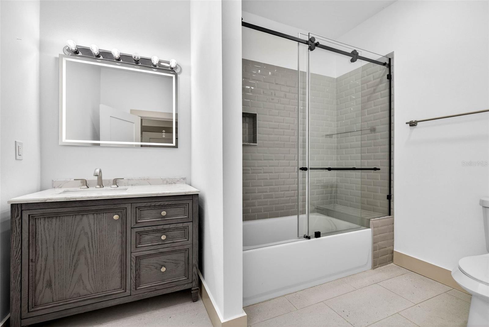 SNELL & HAMLETTS NORTH SHORE ADD - Residential