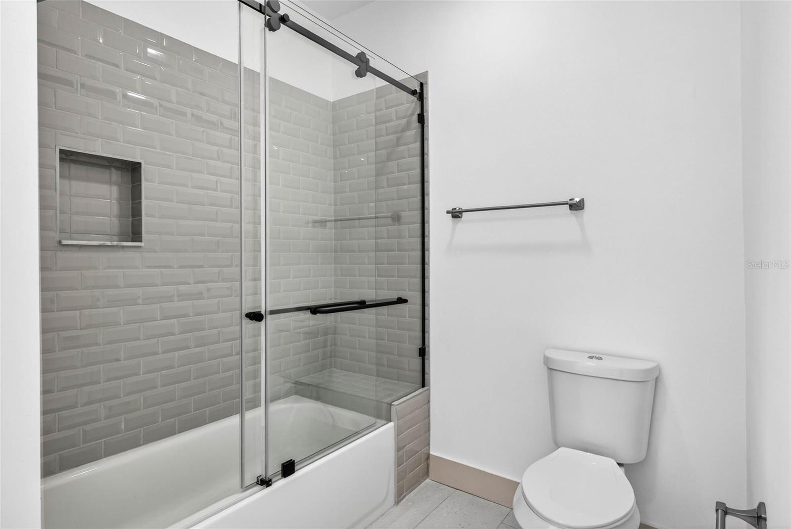 SNELL & HAMLETTS NORTH SHORE ADD - Residential