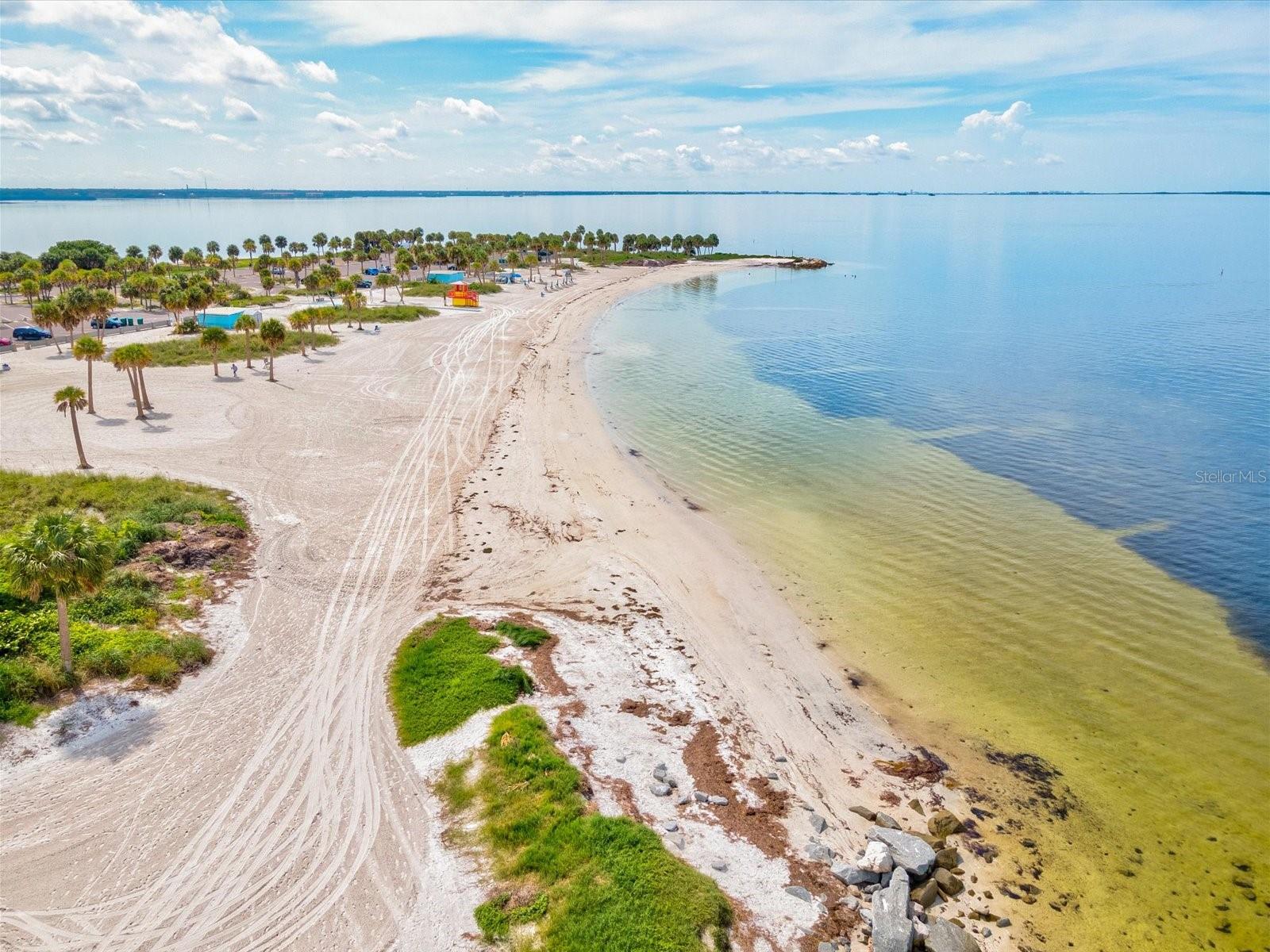 SEA BREEZE ISLAND - Residential