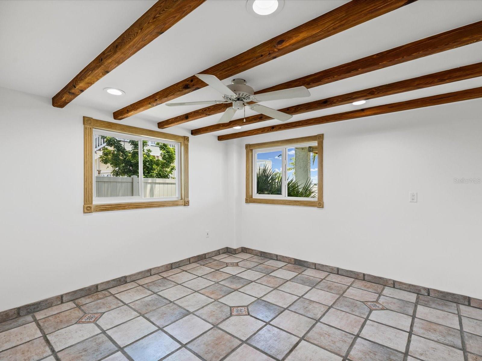 SEA BREEZE ISLAND - Residential