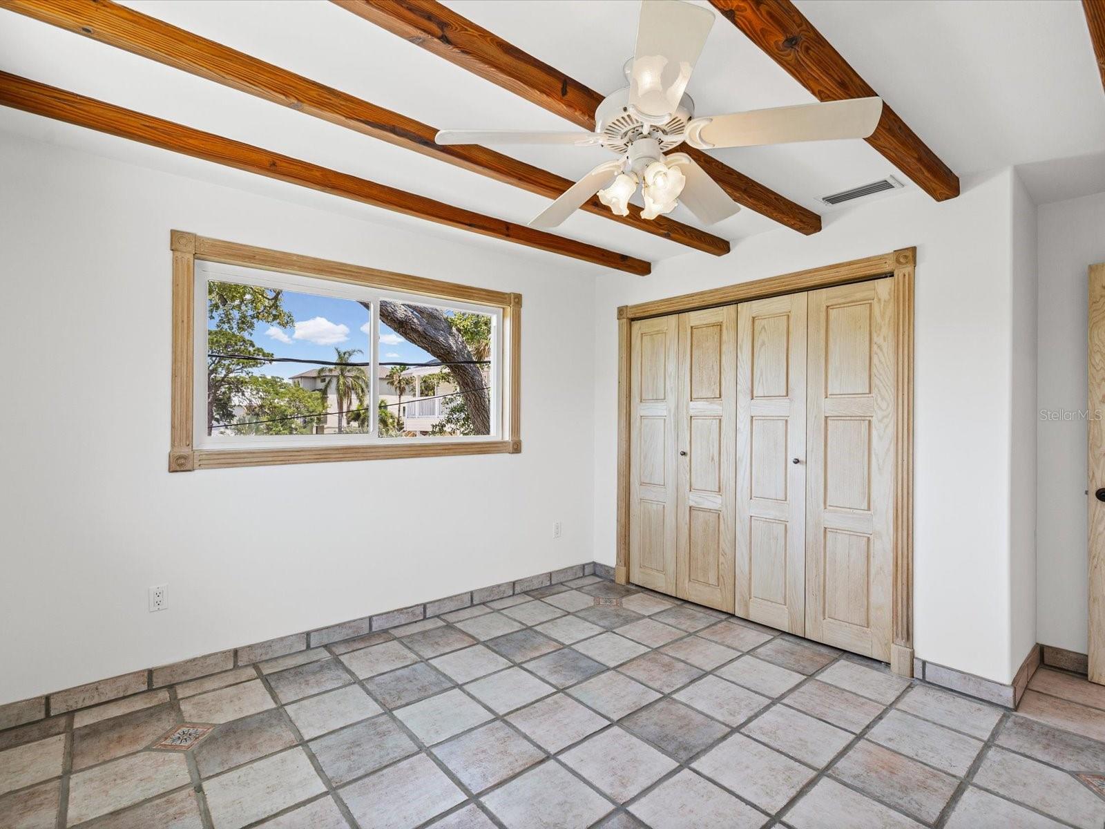 SEA BREEZE ISLAND - Residential