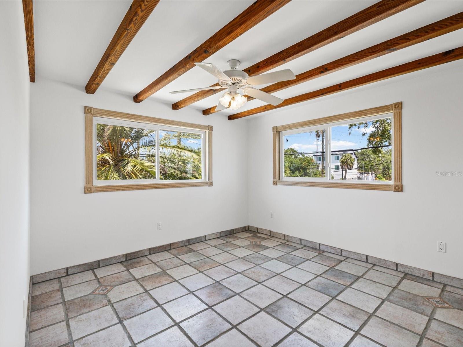 SEA BREEZE ISLAND - Residential