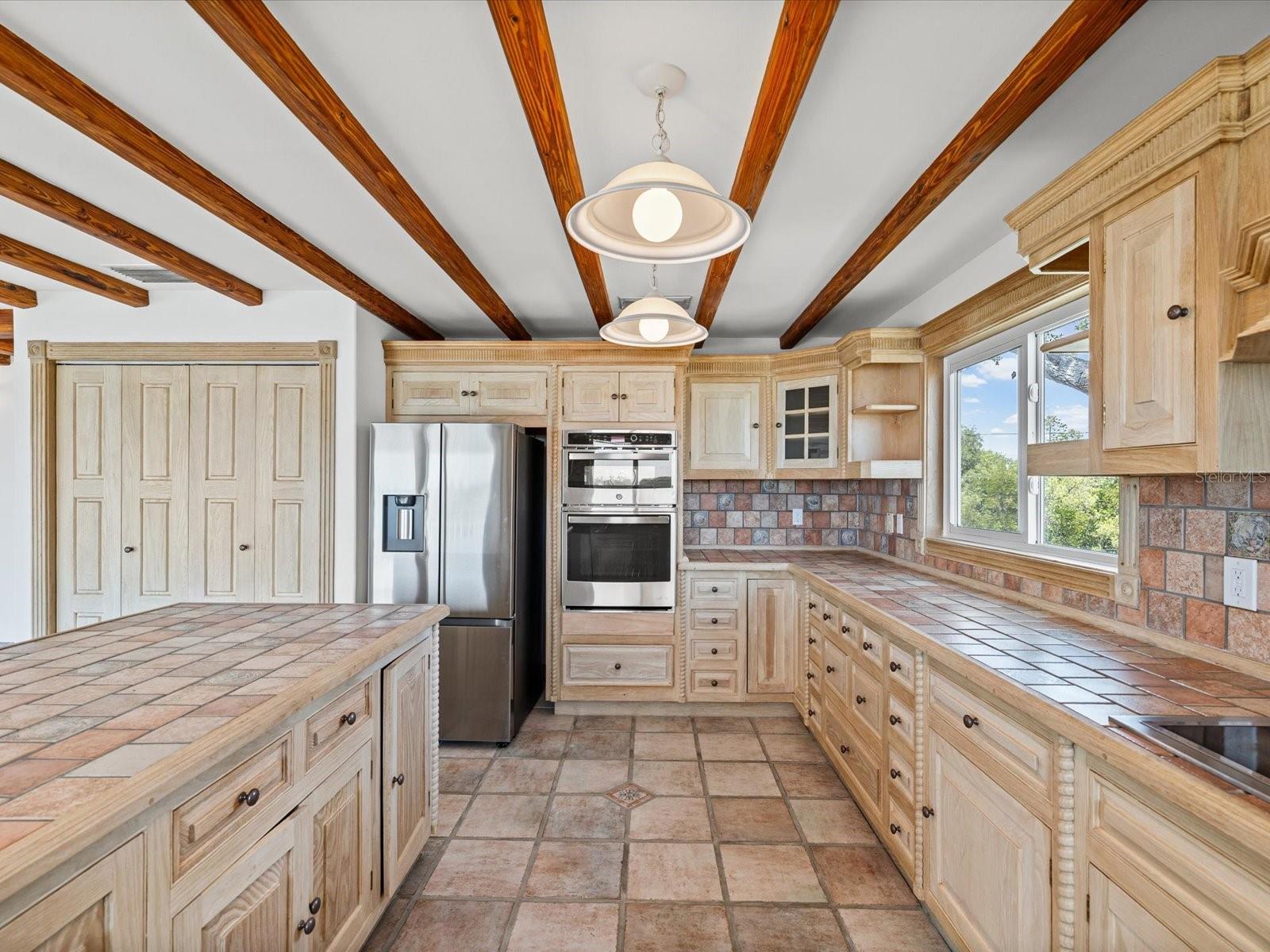 SEA BREEZE ISLAND - Residential