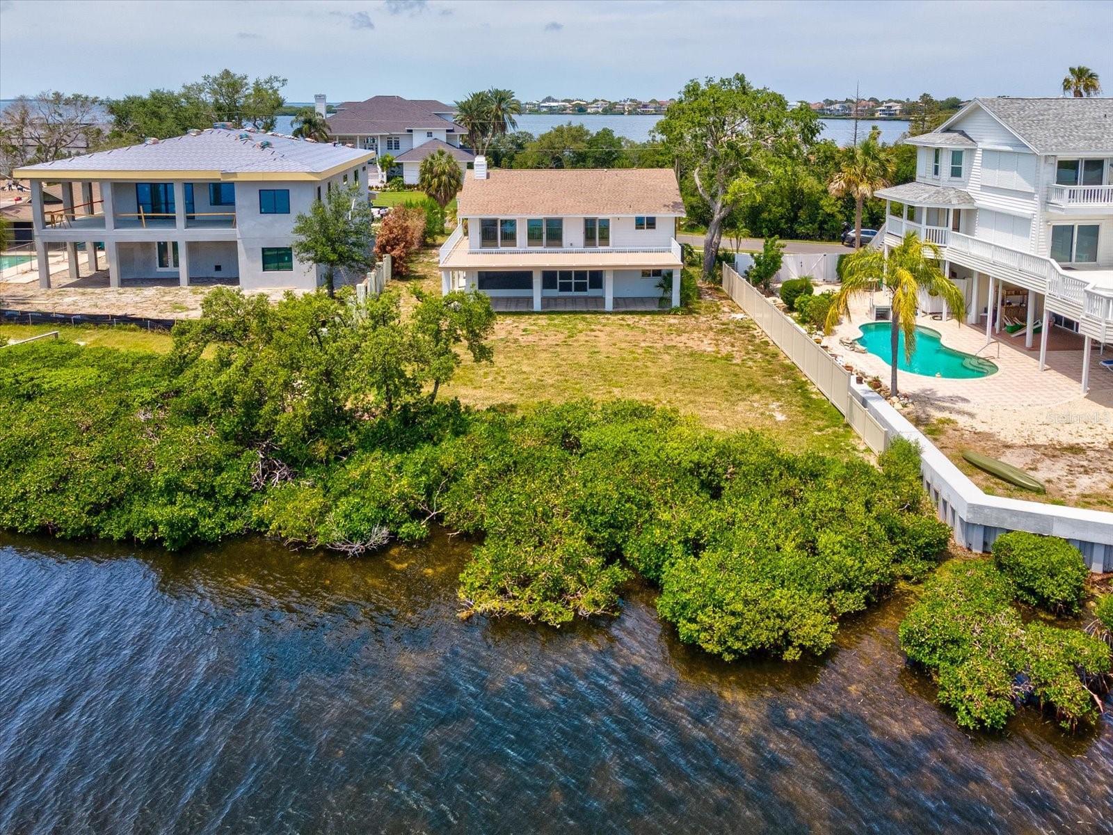 SEA BREEZE ISLAND - Residential