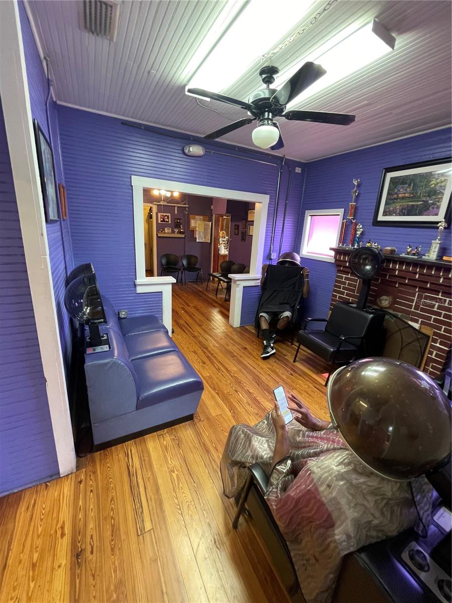 FLORENCE CITRUS GROWERS ASSN SUB - Commercial Sale