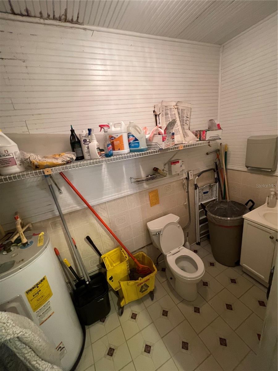 FLORENCE CITRUS GROWERS ASSN SUB - Commercial Sale