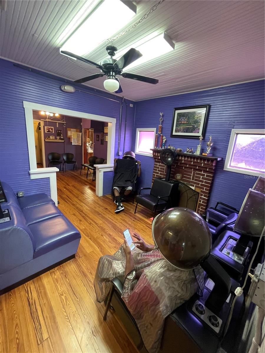 FLORENCE CITRUS GROWERS ASSN SUB - Commercial Sale