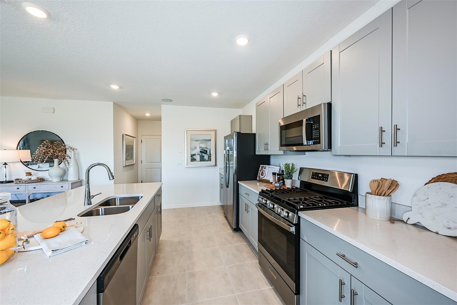 WATERSTONE - Residential