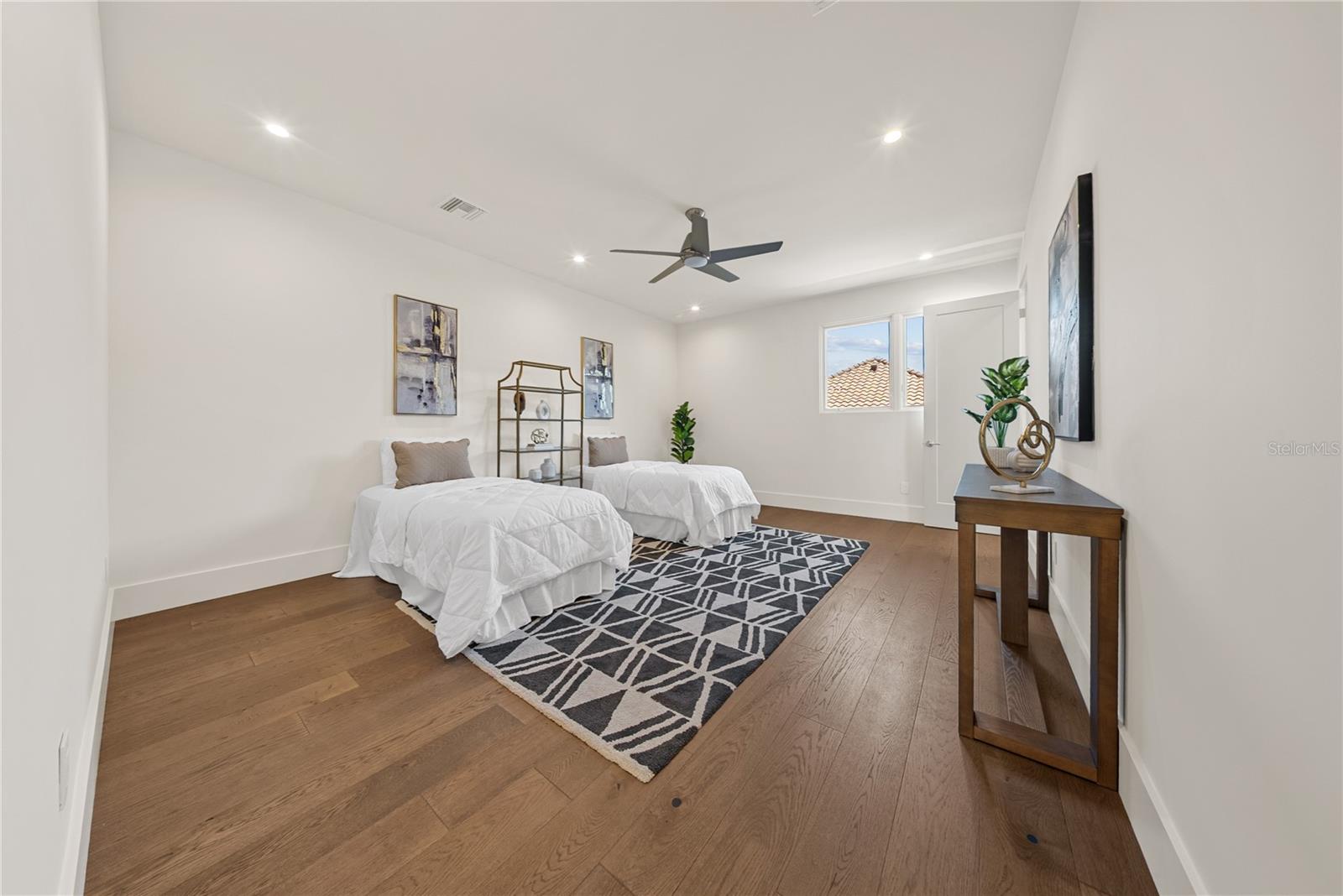 SOUTH BAY SEC 04 - Residential