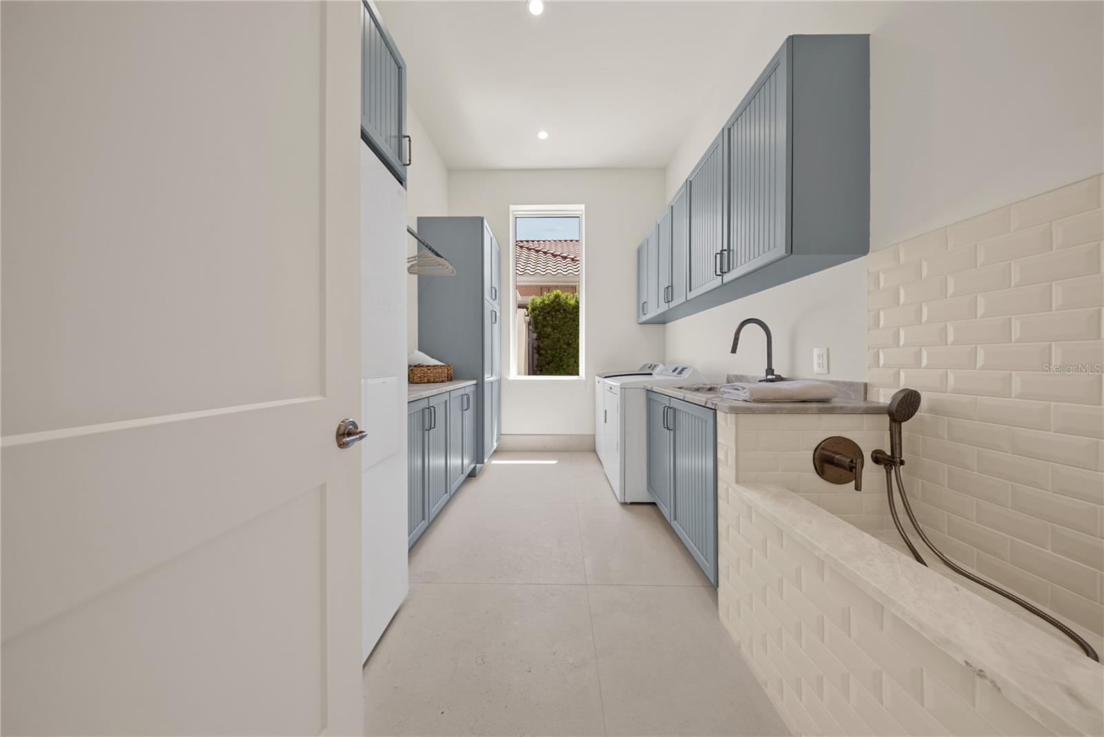 SOUTH BAY SEC 04 - Residential