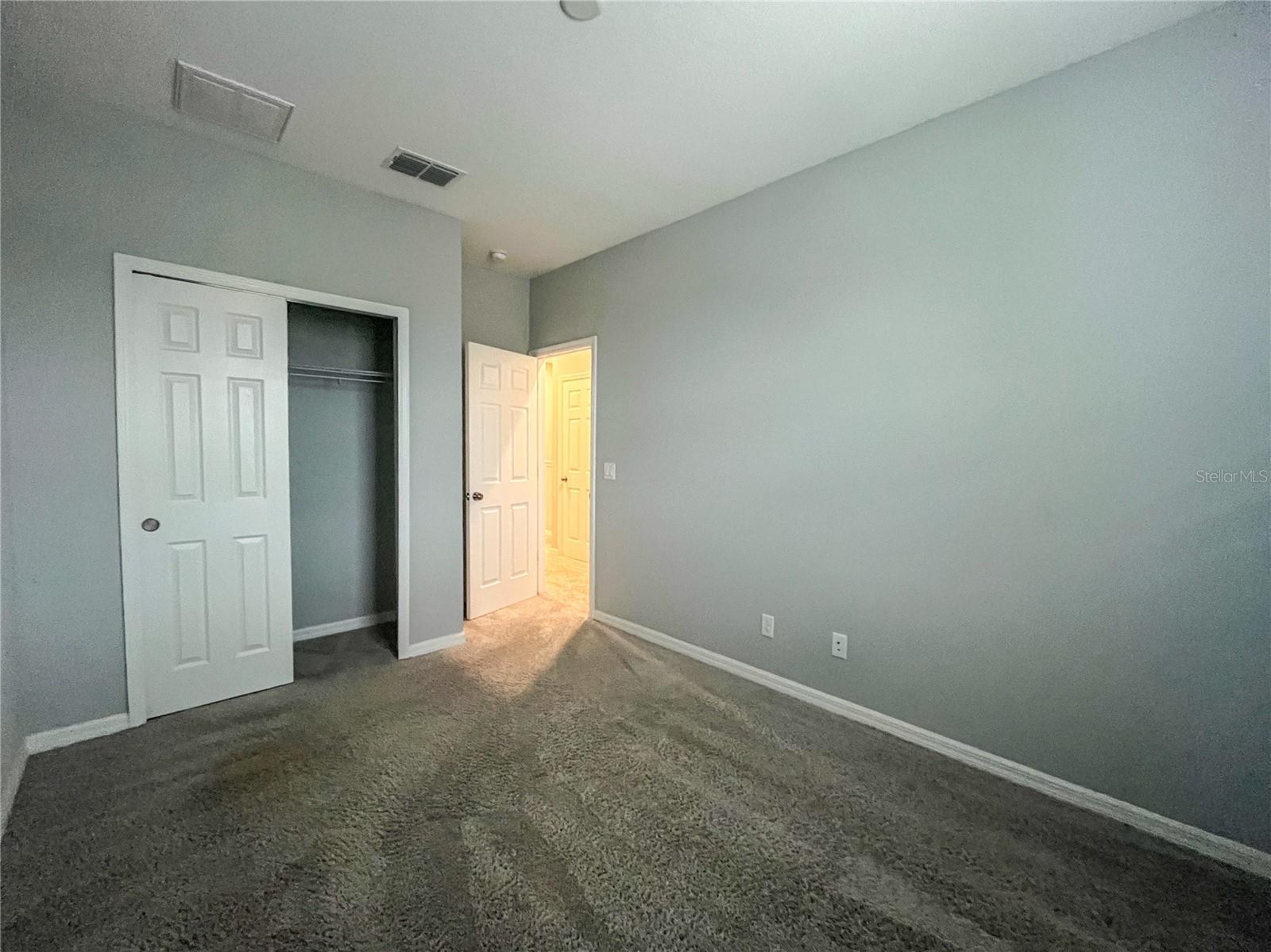 WOODSIDE TRACE - Residential Lease